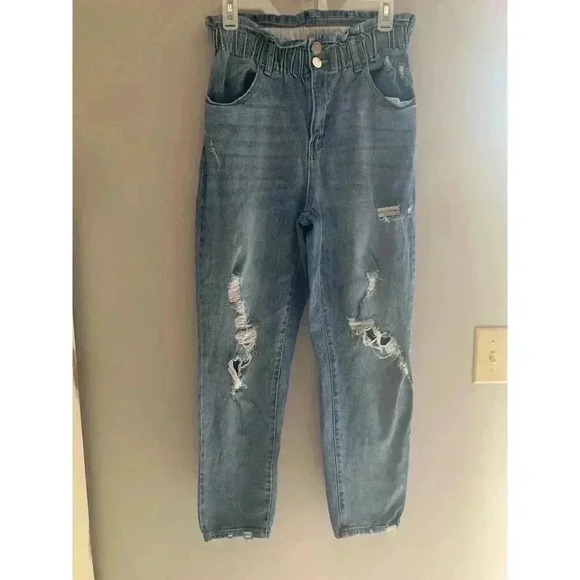 Rewind Woman's High Rise Elastic Band Mom Distressed Straight Leg Jeans Size5/27 - Picture 1 of 7